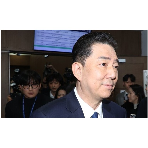 경찰, '김병기 차남 취업 청탁 의혹'…두나무 전 대표 소환 조사